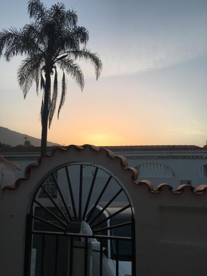 דירות לוס ריאלחוס Sunset House מראה חיצוני תמונה
